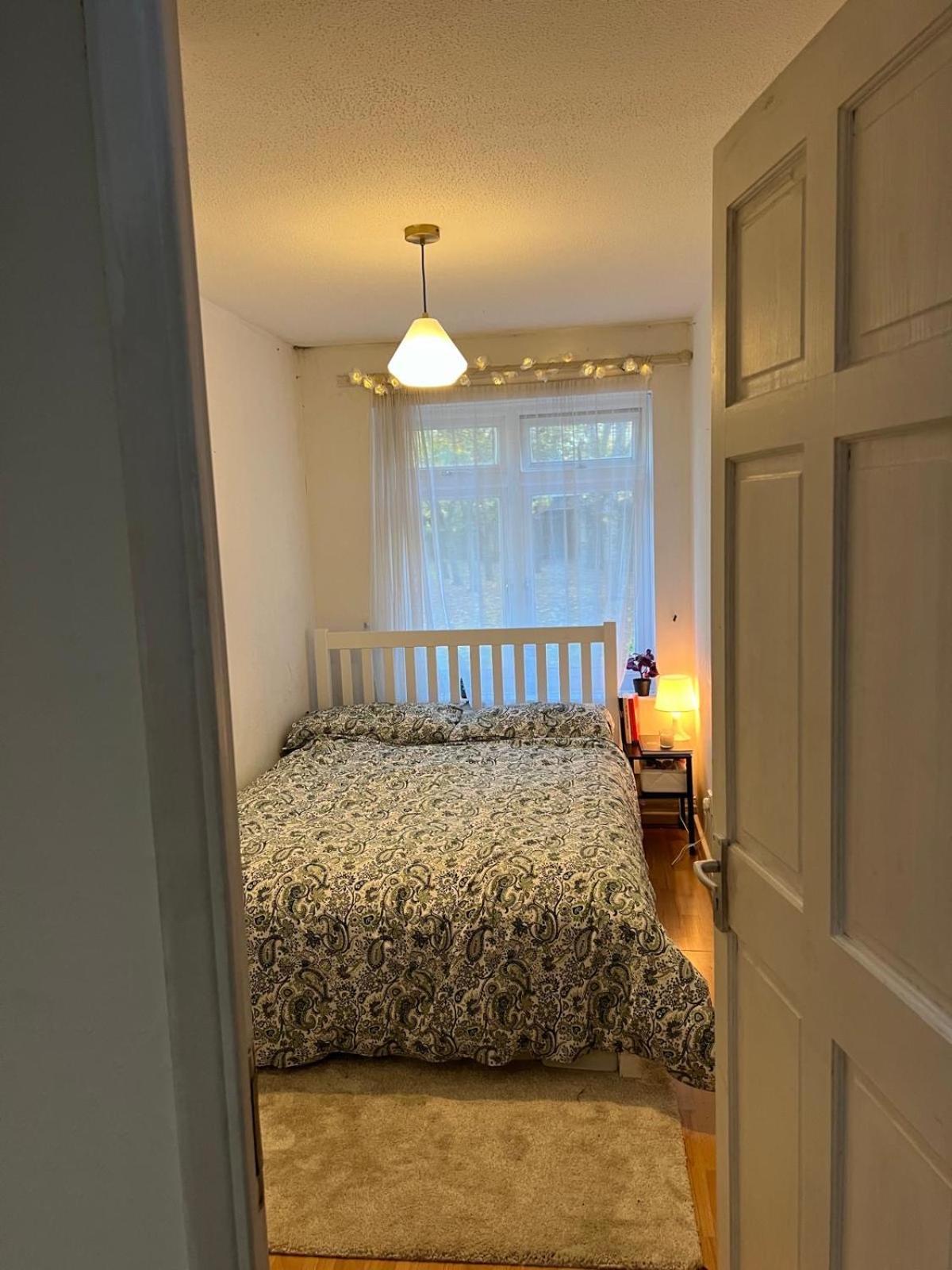 לונדון A Calm Stay Near Battersea Reach מראה חיצוני תמונה